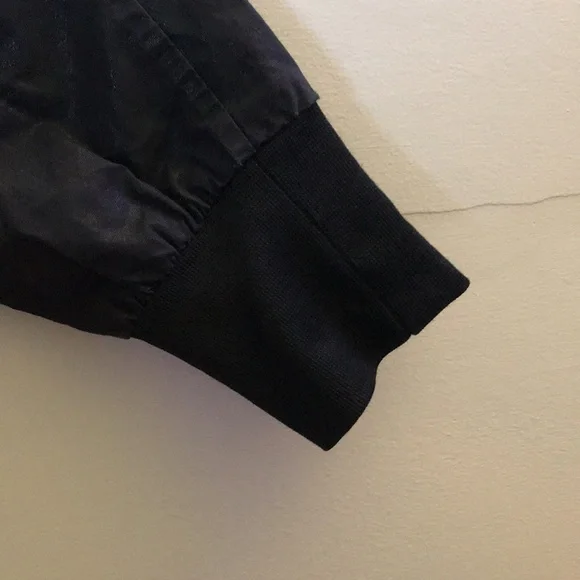 Jacket - Picture 4 of 6